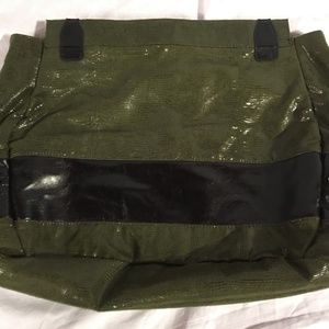 Womens Miche Forest Green Vintage 18" x 13" NM02700